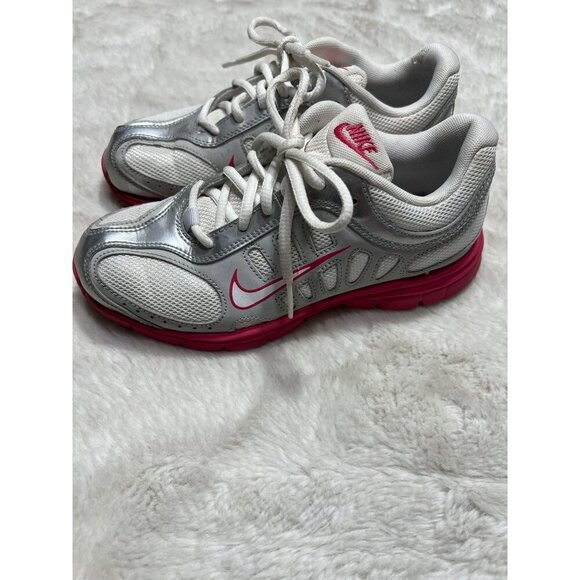 Nike running cross training sneaker kids size 4Y - Picture 1 of 8